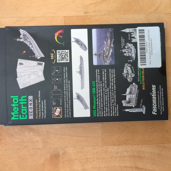 Metal Earth USS Missouri 3D Steel Model Kit - Picture 3 of 7